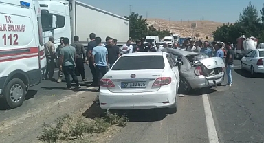 Şanlıurfa’da otomobiller çarpıştı! Ölü ve yaralılar var!