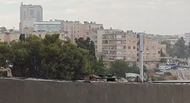 Urfa'da şaşırtan hava olayı! Sağanak yağış ve fırtına etkili oldu!