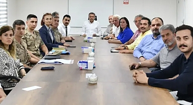 Vali Şıldak Viranşehir'de muhtarlarla buluştu