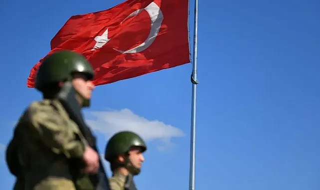 Yasa dışı yollarla kaçacaklardı! 12 şahıs sınırda yakalandı!