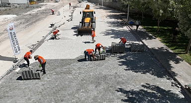 Büyükşehir, Ayvanat Mahallesinin Çehresini Kilitli Parke Taşı İle Değiştirdi