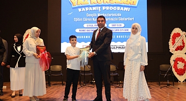 Büyükşehir Belediyesi Yaz Okulları Kapanış Programı Düzenledi