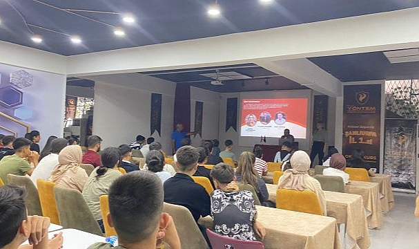 Pratik Yöntem'de Maarif Modeli Semineri
