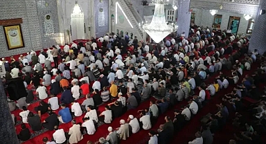Şanlıurfa'da kandil coşkusu yaşandı