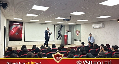 YSD Eğitim Kurumlarından 12. Sınıflar İçin Seminer