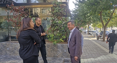 AK Parti İl Başkanı esnafla buluştu