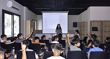 Ceylanpınar'da Öğrenciler