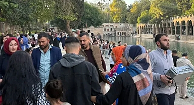 Cumhuriyet Bayramında Şanlıurfa’ya ziyaretçi akını!