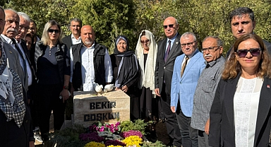 Gazeteci Bekir Coşkun mezarı başında anıldı