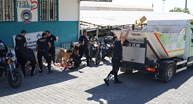 Haliliye Belediyesi, 2 Bin 100 Adet Tarihi Geçmiş Ürün İmha Etti