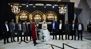 Işık Ve Okay Ailesinin Mutlu Günü