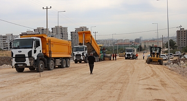 Mehmetçik mahallesi 'nde asfaltlama çalışmaları sürüyor