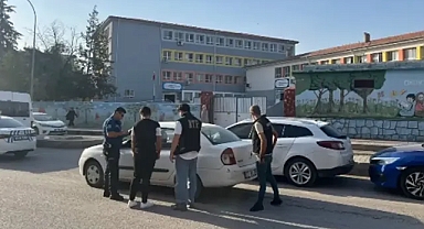 Şanlıurfa’da emniyet okul bölgelerini ablukaya aldı!
