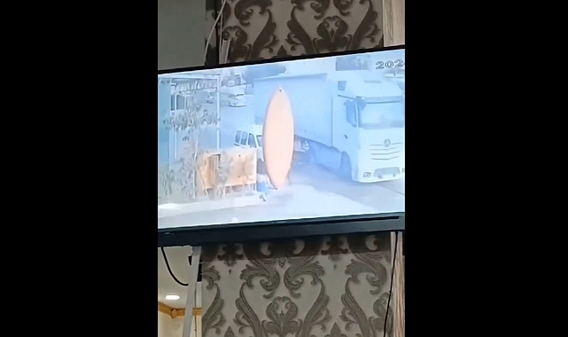 Evren Sanayi Sitesi Çıkışındaki Yol Kazalarla Gündemde: Esnaf Önlem İstiyor
