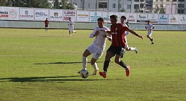 Karaköprü Belediyespor Şeytanın Bacağını Kırdı: 4-0