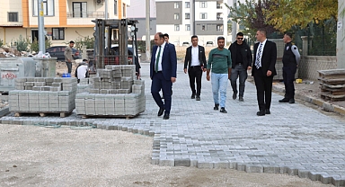 Karaköprü'de Yollar Kilitli Parkeyle Yenileniyor