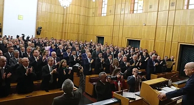 MHP istifalarını istedi! 3 milletvekili partiden ayrıldı!