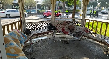 Urfa’da parkta yatanlar kim? Evsiz mi, bağımlı mı?