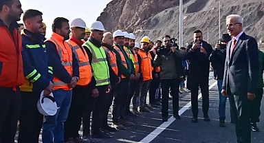 Bakan Uraloğlu'ndan yol açıklaması