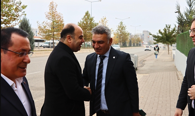 Başkan Nihat Çiftçi'den Pratik Yöntem Koleji'ne Ziyaret