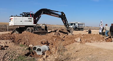 Büyükşehir Konakcık'ta Altyapı ve Yol Çalışmalarını Sürdürüyor