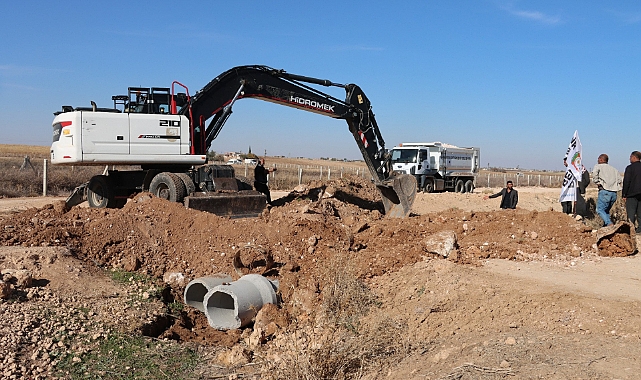 Büyükşehir Konakcık'ta Altyapı ve Yol Çalışmalarını Sürdürüyor