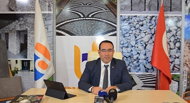 Ekonomi Uzmanı Mustafa PAKIR Yeni yıl Mesajı Yayınladı