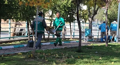 Haliliye Belediyesi 'nin Parklarda Hummalı Çalışması Sürüyor