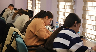 Karaköprü’de Gençler Yeni Okuma Evinde Sınavlara Hazırlanıyor