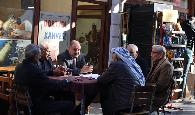 Şanlıurfa Büyükşehir Belediye Başkanı Mehmet Kasım Gülpınar, Esnafı Ziyaret Etti