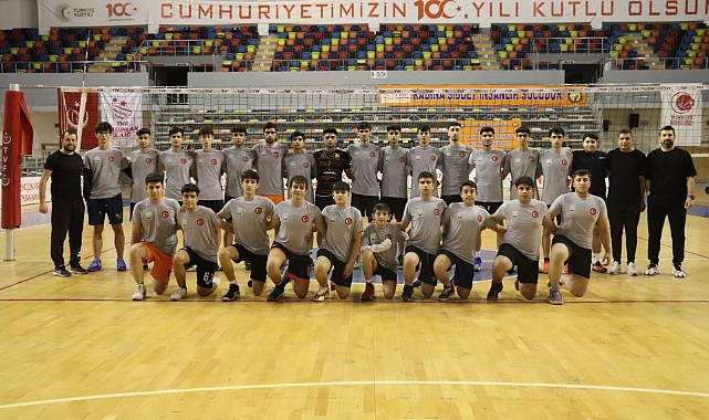 Şanlıurfa Büyükşehir Belediyesi Voleybolda Hedef Yükseltti