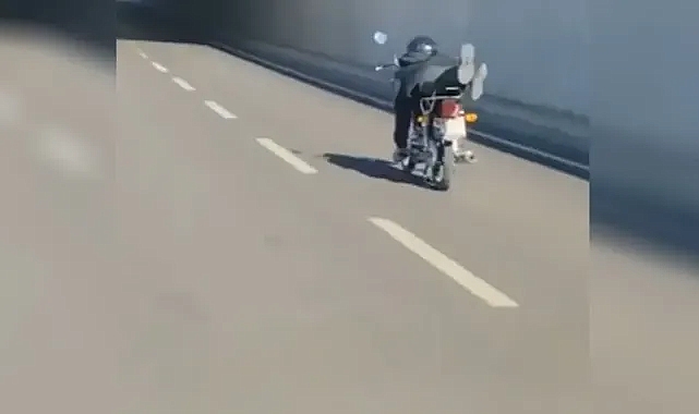 Şanlıurfa’da motosiklet üzerinde tehlikeli hareketler! Cezasız kalmadı!