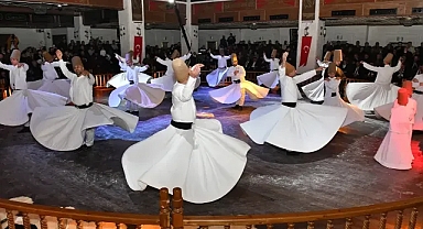Şanlıurfa’da Şeb-i Arus Gecesi düzenlendi! Vali Şıldak da katıldı!