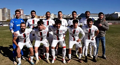 Siverek Belediyespor evinde farklı kazandı