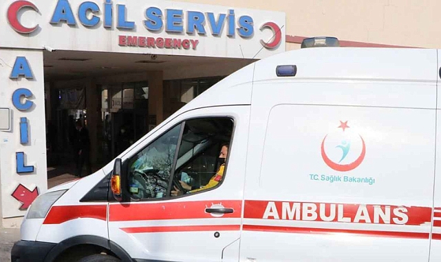 Urfa'da kamyon ve traktör çarpıştı!