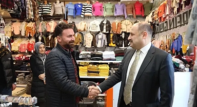 Başkan Gülpınar, Esnafı Ziyaret Edip Asfalt Çalışmalarını İnceledi