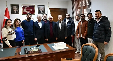 Başkan Yardımcısı Gelener'e duygulandıran sürpriz