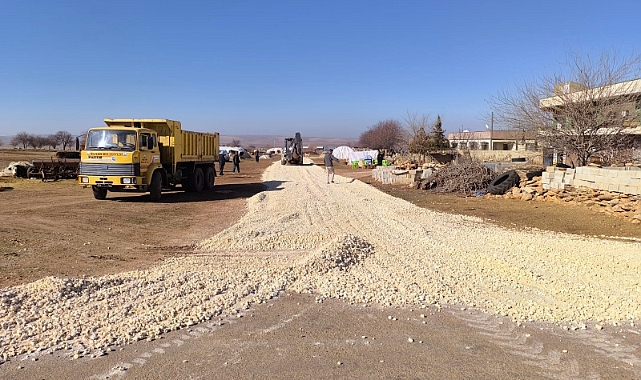 Gölcük Mahallesi’nde Yol Seferberliği Başladı.