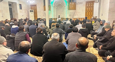 İz Bırakanlar Cemiyeti Berat Kandili Özel Programına Yoğun İlgi