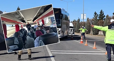 Jandarma ekipleri bilet aldı! Şanlıurfa’da şehirlerarası yolcu otobüsleri denetlendi!
