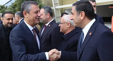 Özgür Özel, Adıyaman’da CHP Şanlıurfa Teşkilatı Tarafından Karşılandı
