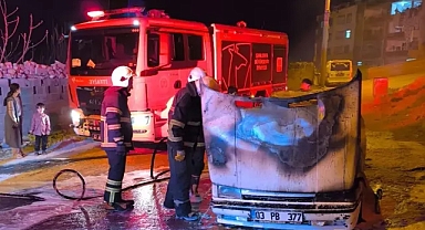 Alevlere teslim oldu! Urfa'da korkutan anlar