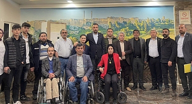 Ali Eroğlu, Engelliler Derneği Üyeleri ile İftarda Buluştu