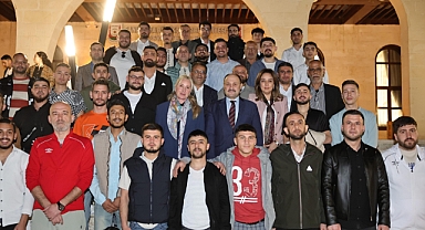 Başkan Gülpınar, Bağımlılıkla Mücadeleyi Kazanan Gençlerle İftarda Buluştu
