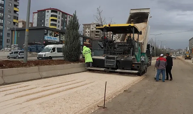 Büyükşehir Belediyesi, Maşuk TOKİ Yolu'nda 3 . Etap Asfalt Çalışmalarına Başladı