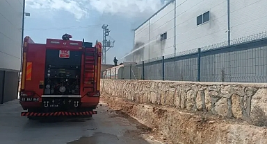 Şanlıurfa’da ampul fabrikasında yangın!
