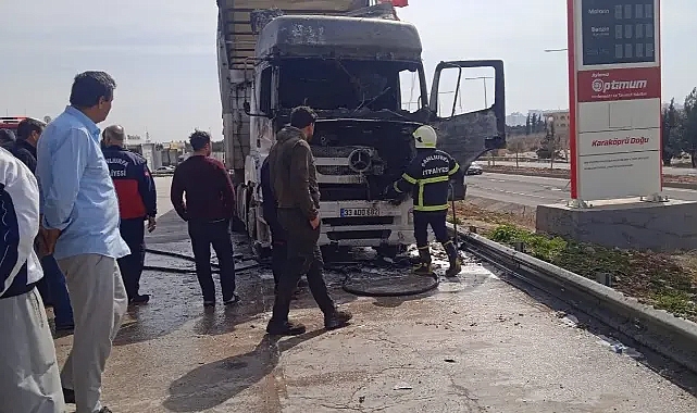 Şanlıurfa’da korku dolu anlar! Petrol istasyonuna giren TIR alev aldı!