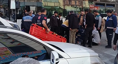 Şanlıurfa’da yolun karşısına geçmeye çalıştı! Otomobil çarptı!