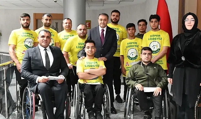 Süper Lig’e çıktılar! Şanlıurfa Valisi Şıldak kutladı!