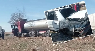 Urfa’da kaza! TIR, otomobili sürükledi!